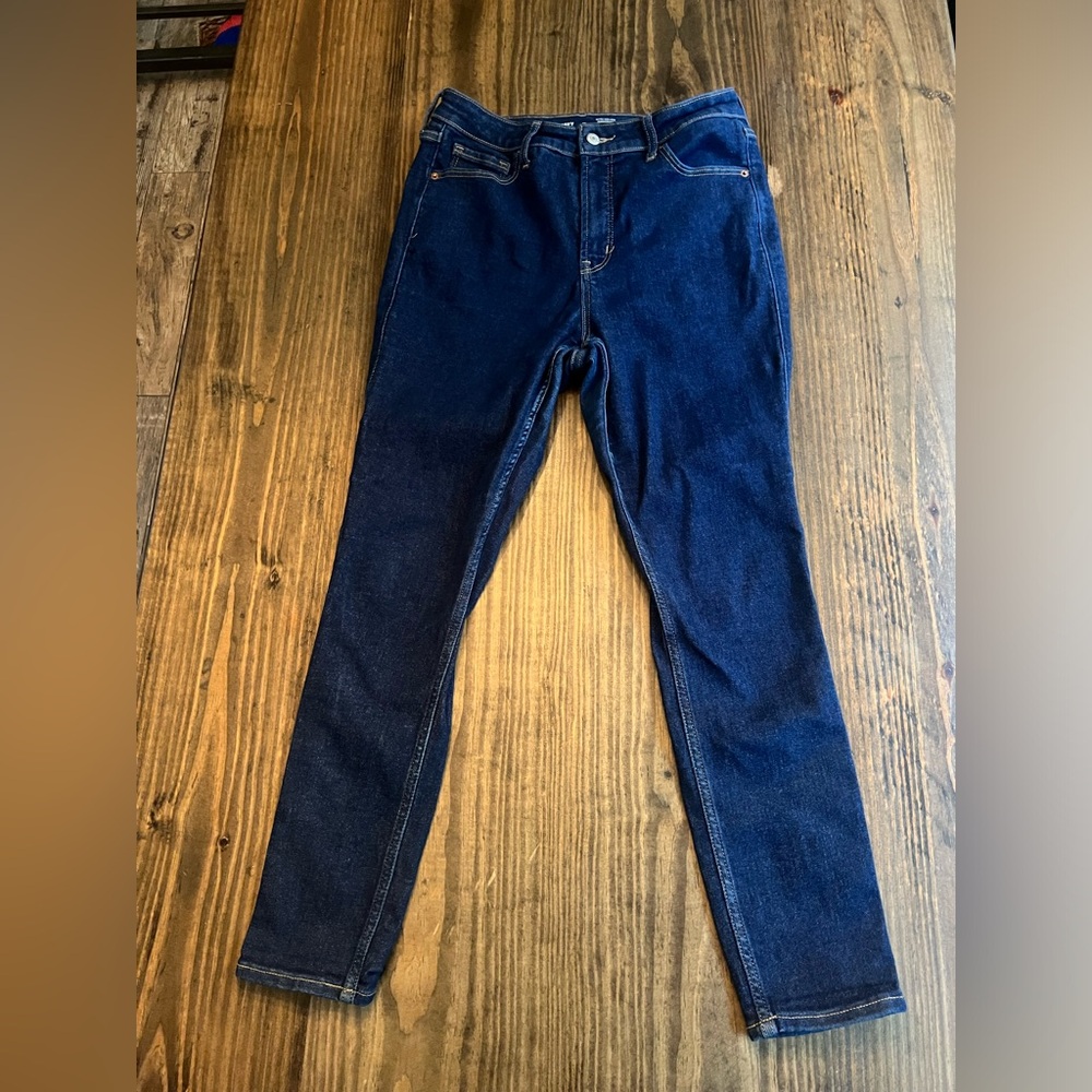 Old Navy Rockstar Super Skinny Jeans - 12